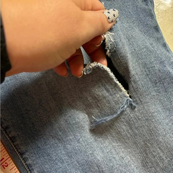 Torrid Boyfriend Crop Jeans Distressed Women's Plus Size 26 Blue Denim Medium - Picture 8 of 8